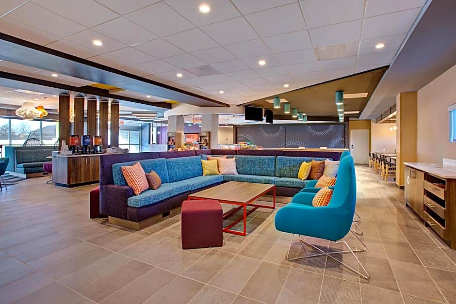 Tru by Hilton Alcoa Knoxville Airport
