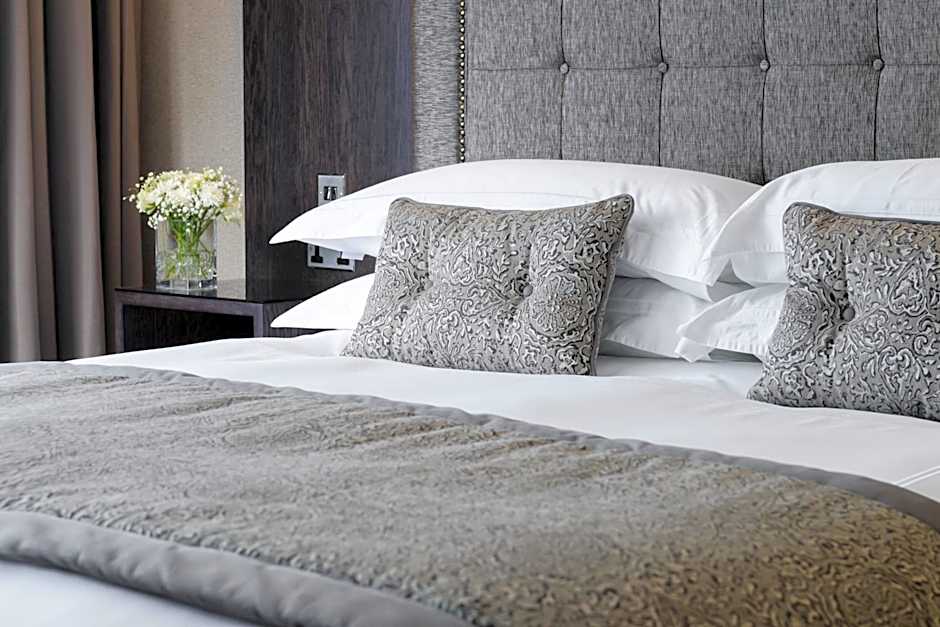 Killarney Oaks Hotel