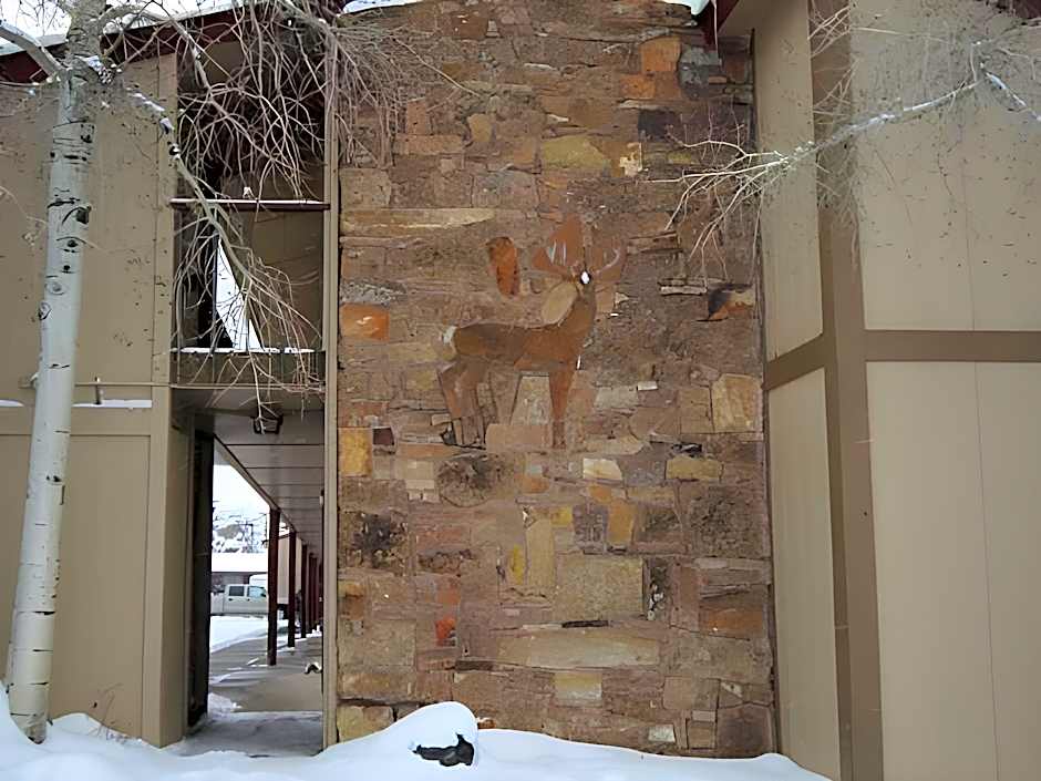 Wolf Creek Ski Lodge