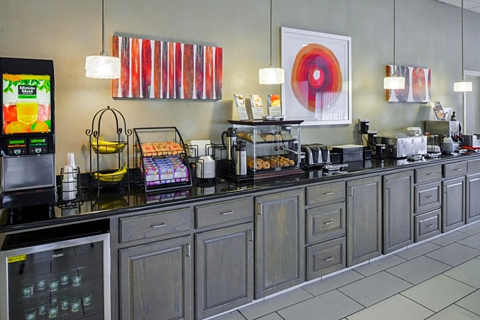 Americas Best Value Inn & Suites Bastrop