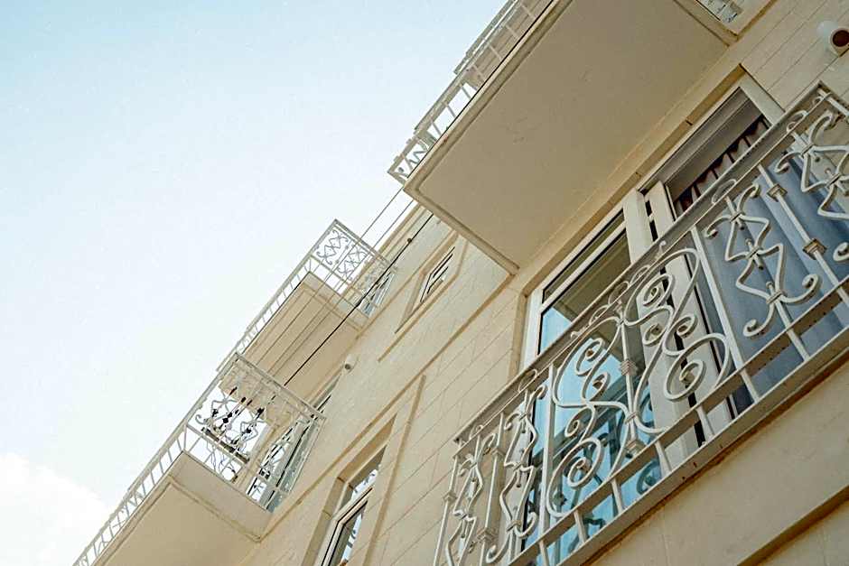 Townhouse17 Boutique Bed & Breakfast