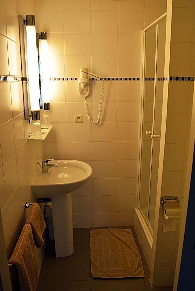 Hotel De Schacht – Genk, AL