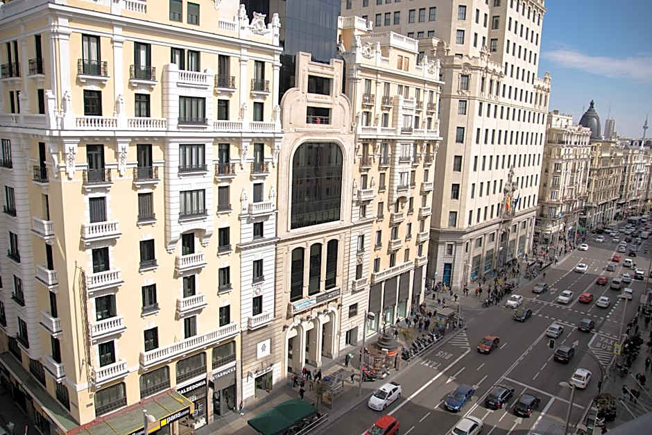 Petit Palace Triball