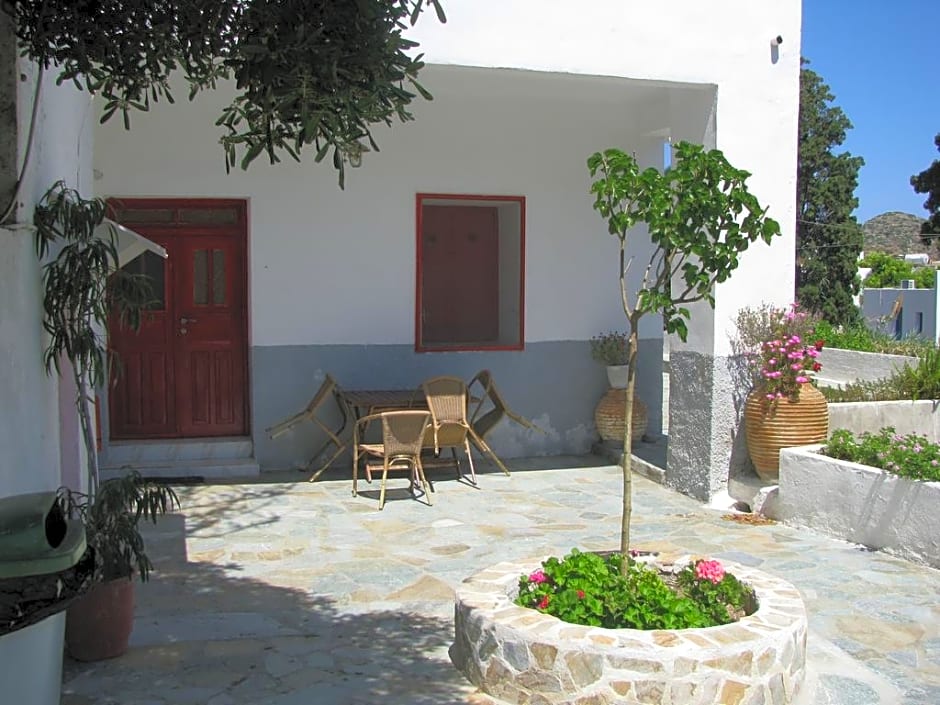 Anna Rooms & Studios