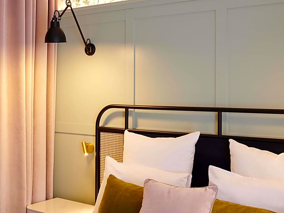 Square Lodge Hotel La Roche sur Yon - Handwritten Collection