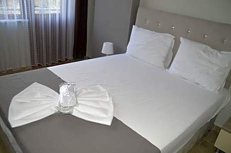Standard Double Room with Balcony and Sea View