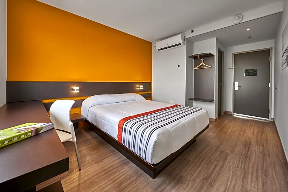 City Express Junior by Marriott Ciudad de México Sullivan