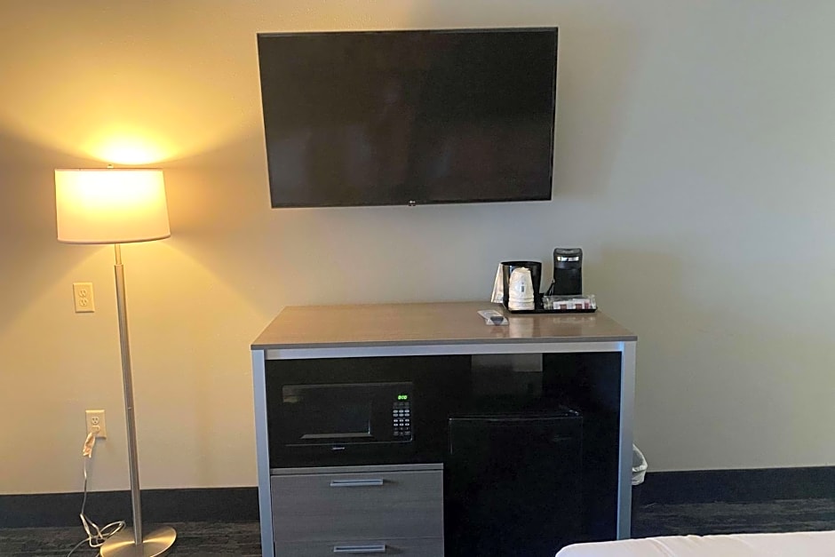 Baymont by Wyndham Madison South