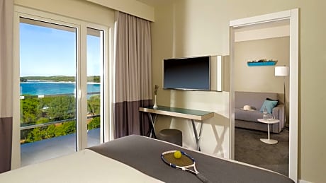One bedroom suite with balcony