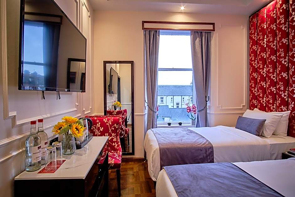 Zdjęcie 1 z 5 — Petite 2 Beds