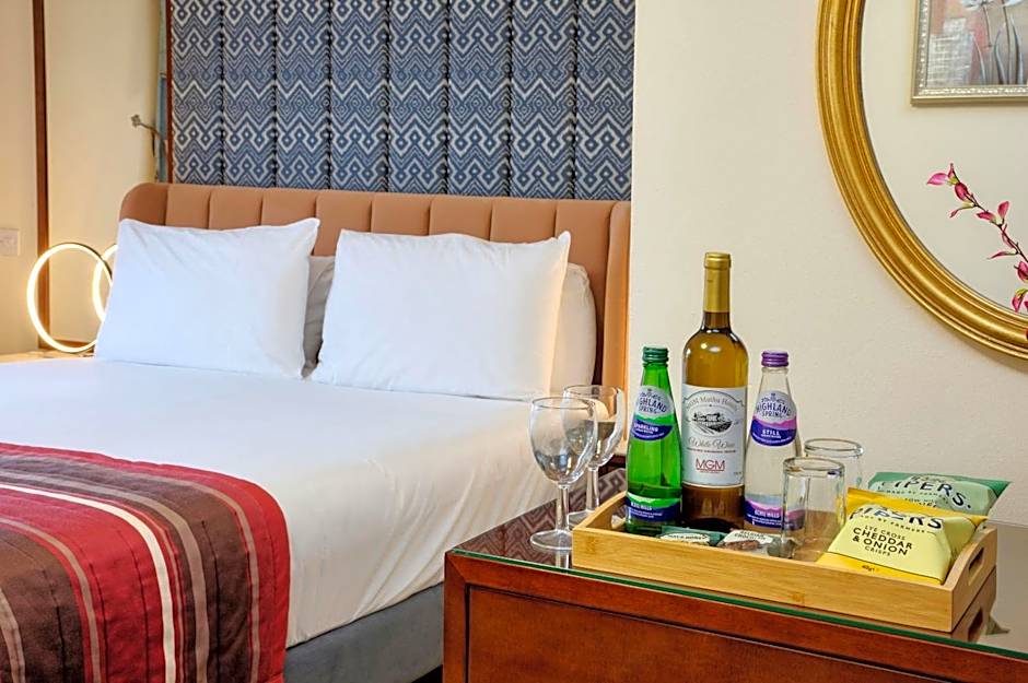 Muthu Fort William Hotel