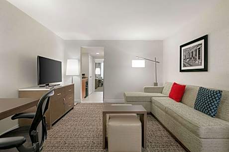 Non-Suite-1 King Bedrooms-Nonsmoking