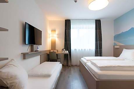 Standard Triple Room with 1 Double and 1 Twin Bed