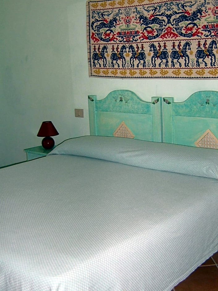 Hotel Turismo Rurale Montitundu