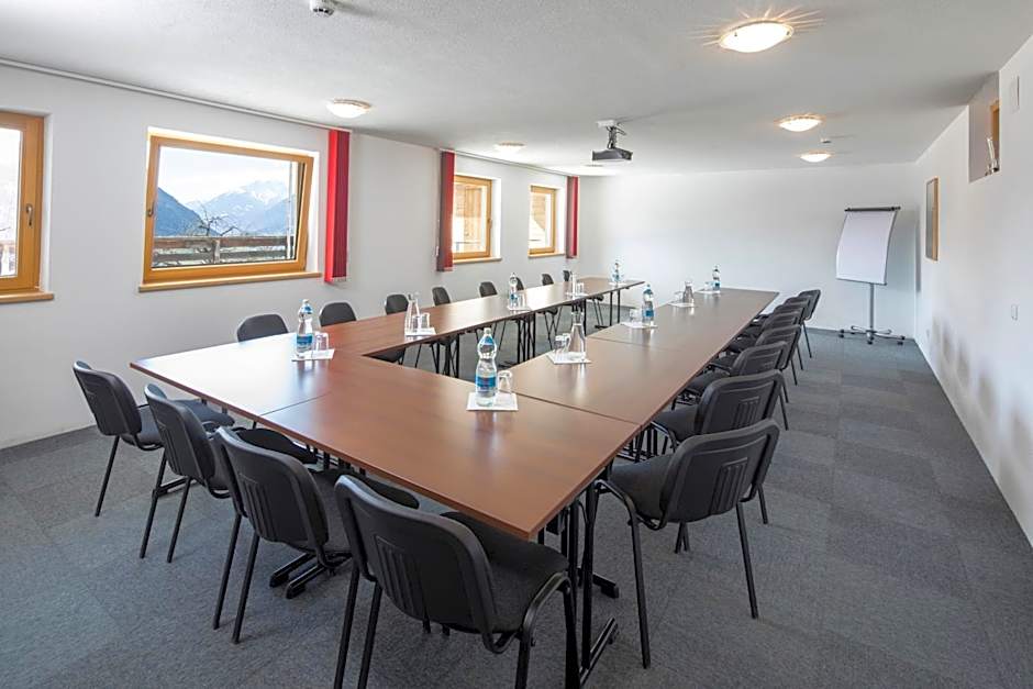 Hotel & Alpengasthof Pinzgerhof