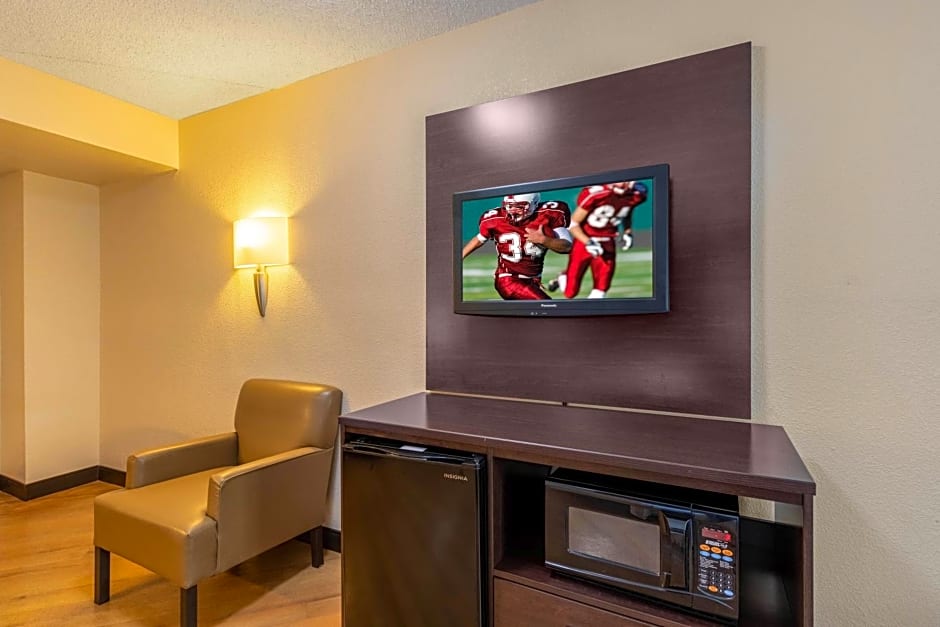 Red Roof Inn PLUS+ El Paso East