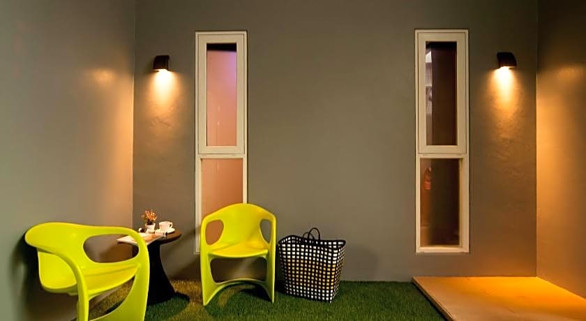 Ratana Apart-Hotel at Kamala