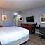 SeaSide Inn & Suites