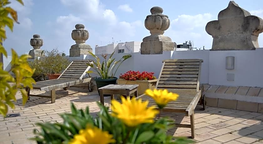 Casa Palacio de Los Leones