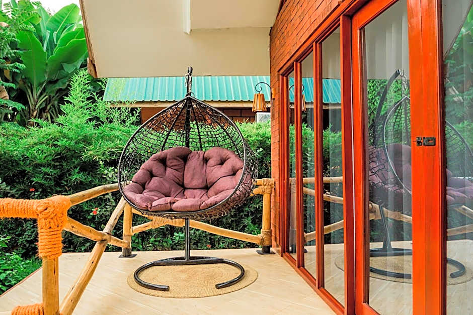 Shose Farmhouse Chalets & Campsite