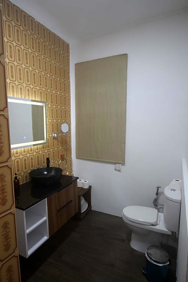 Castaway Lodge