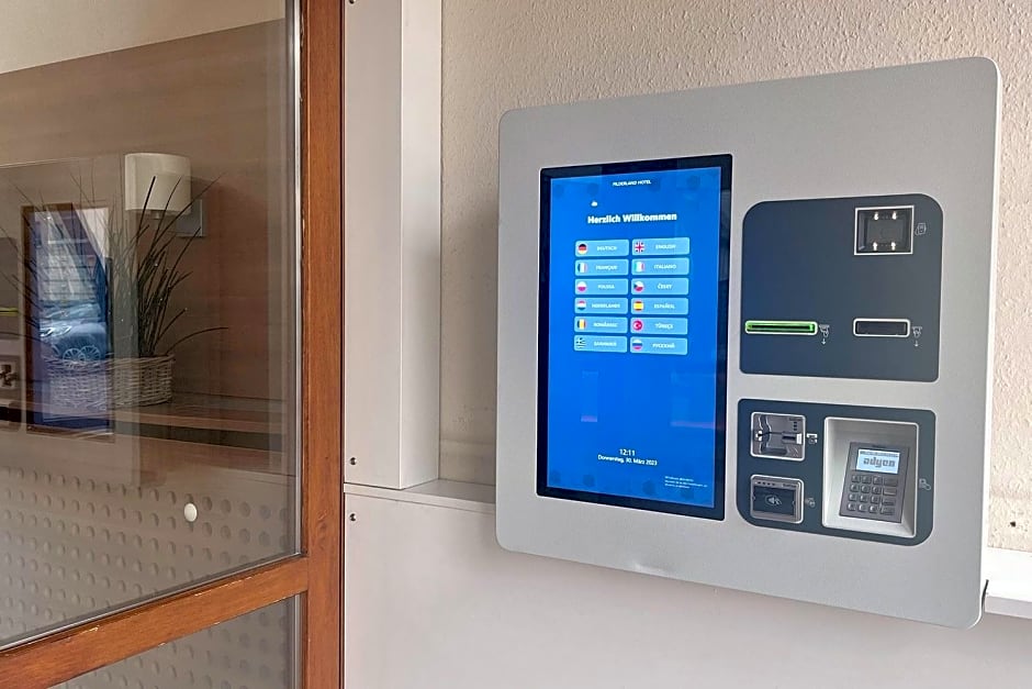 Hotel Filderland - Stuttgart Messe - Airport - Self Check-In