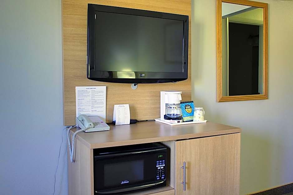 Aladdin Inn & Suites – Portland, OR