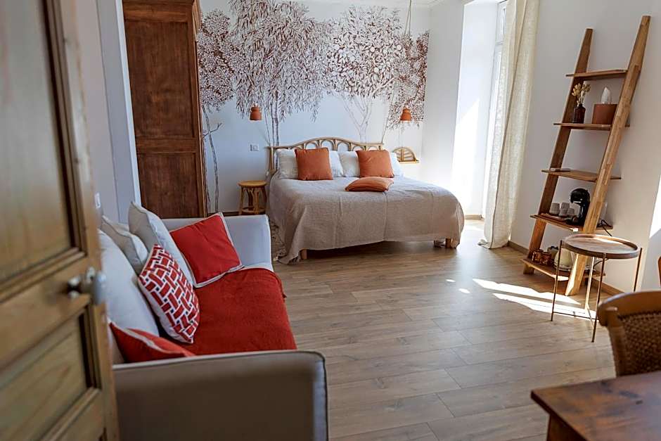 CHAMBRES D'HÔTES L'Oréliane en Provence Adults Only