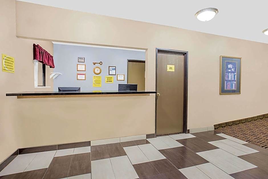 Boarders Inn & Suites by Cobblestone Hotels Waterloo
