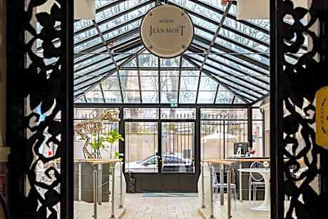 Hotel Jean Moët