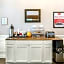 Econo Lodge Inn & Suites Radford-Blacksburg Area