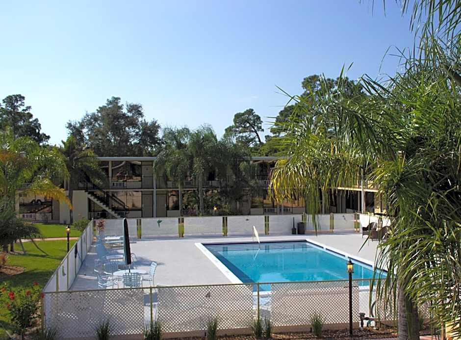 At Home Inn - Fort Pierce