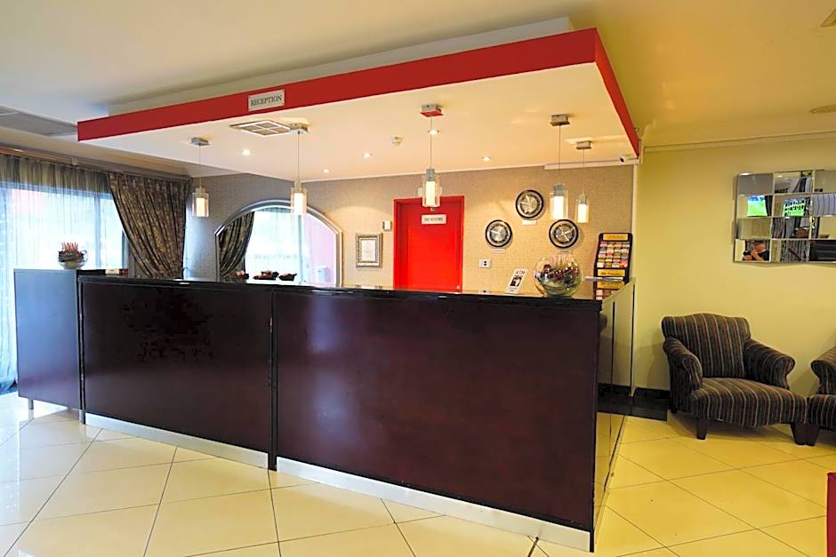 Inani Hotel Gallagher