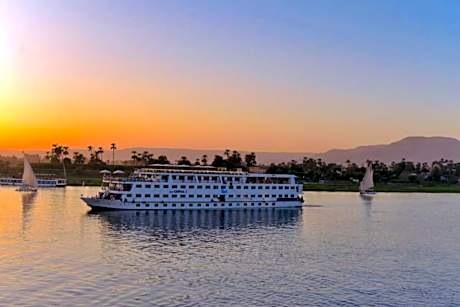 Luxor Aswan Coral 2 Nile Cruise every Saturday from Luxor 4 nights & every Wednesday from Aswan 3 nights