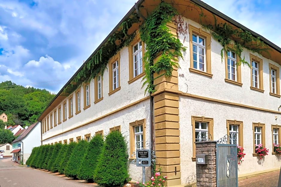 Schloss Sennfeld - Schloss Akademie & Eventlocation -