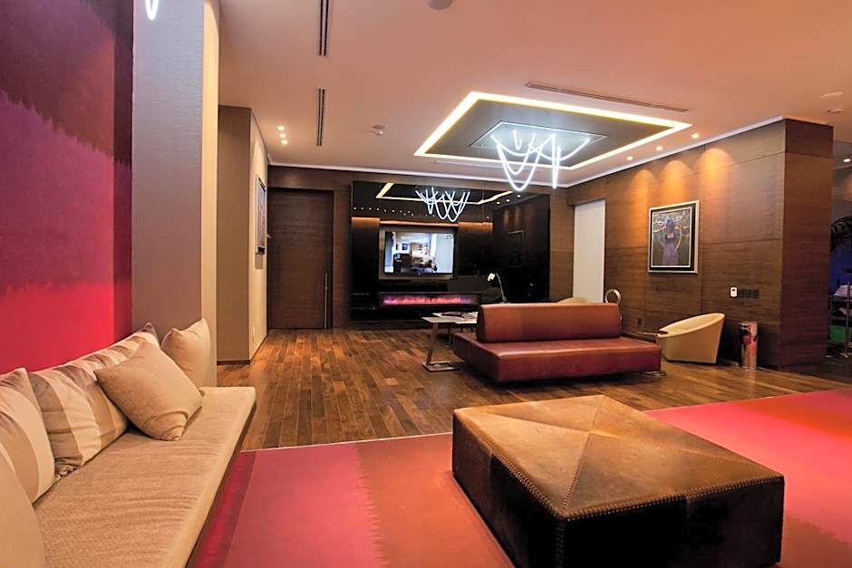 HS HOTSSON Hotel Leon