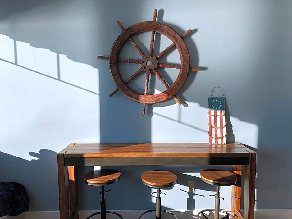 Lakeview Condo at Causeway Marina