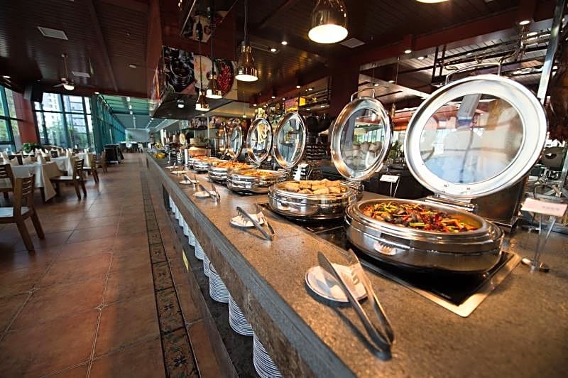 Chongqing Huachen International Hotel