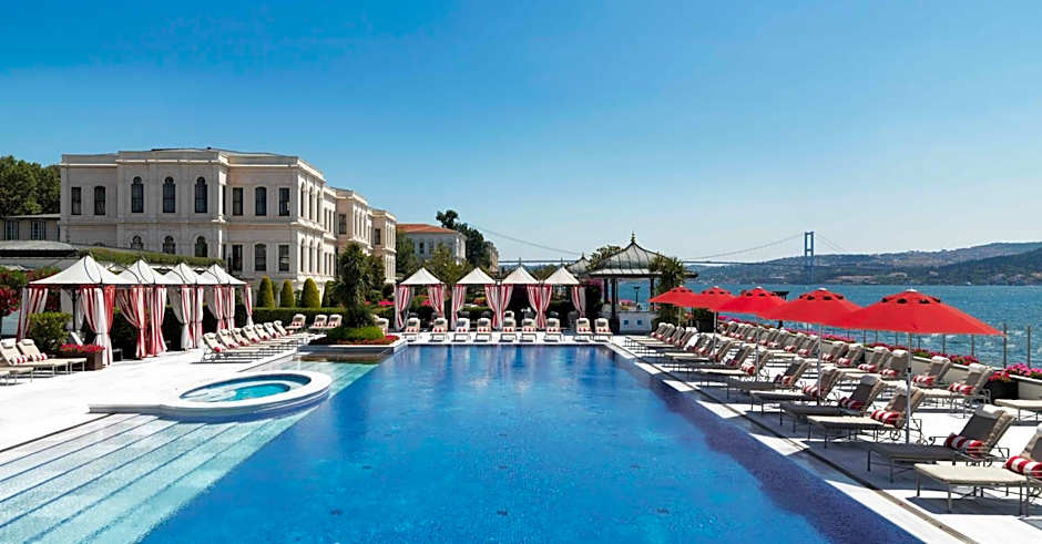 Four Seasons Hotel Istanbul At The Bosphorus