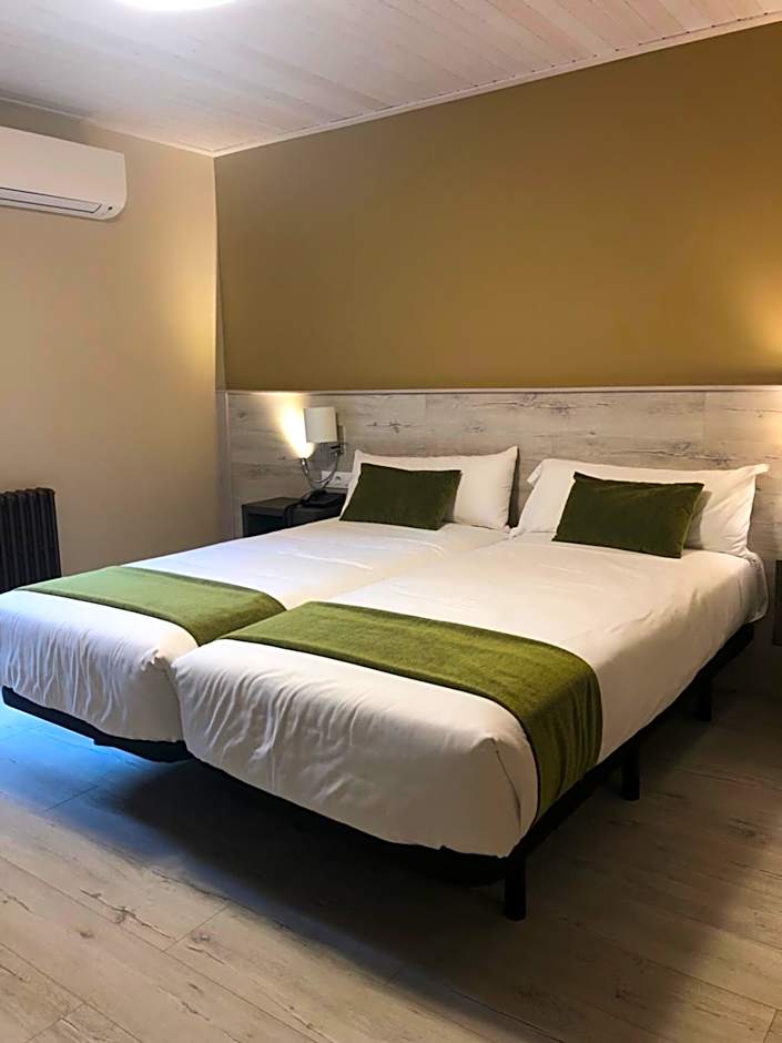 Hotel Restaurante El Montico