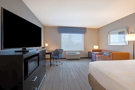 King Room with Sofa Bed and Study - Non-Smoking