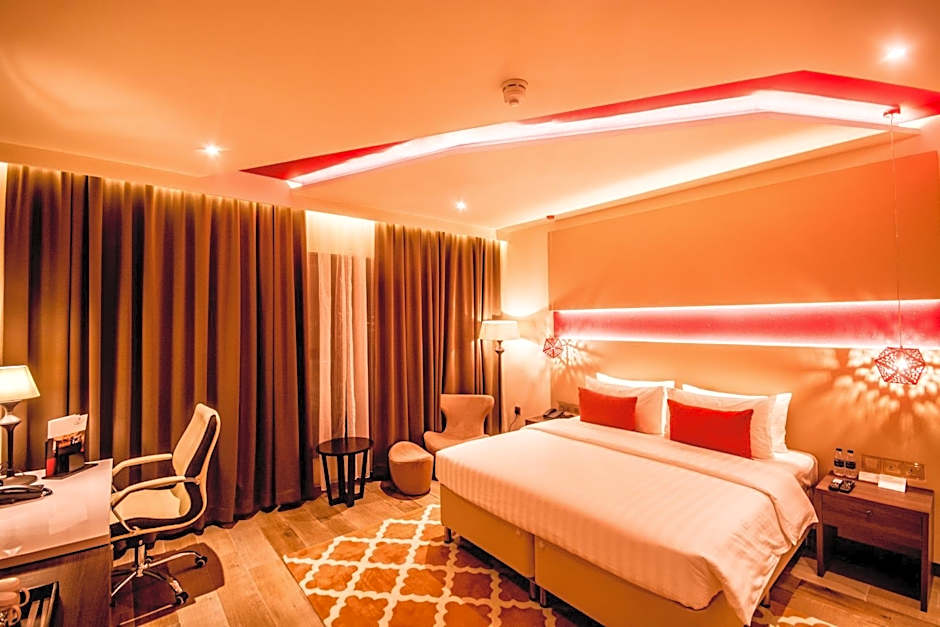 Carnelian Muscat - Airport Hotel