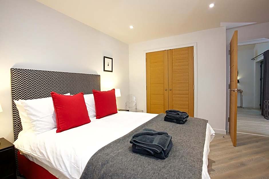 LOCH TAY HIGHLAND LODGES and GLAMPING PARK