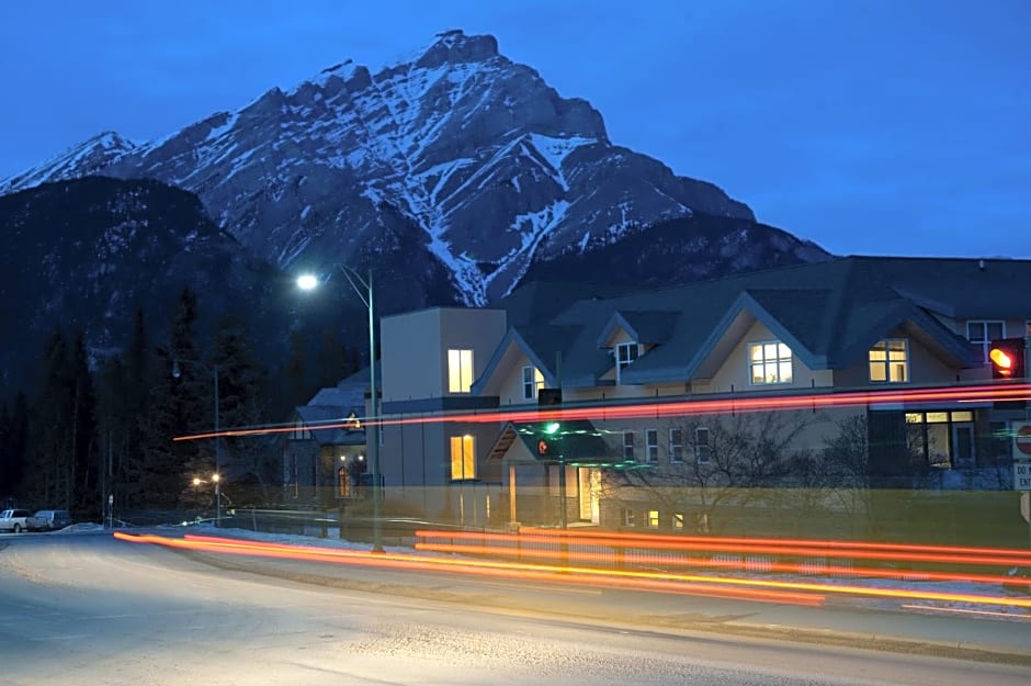 YWCA Banff Hotel