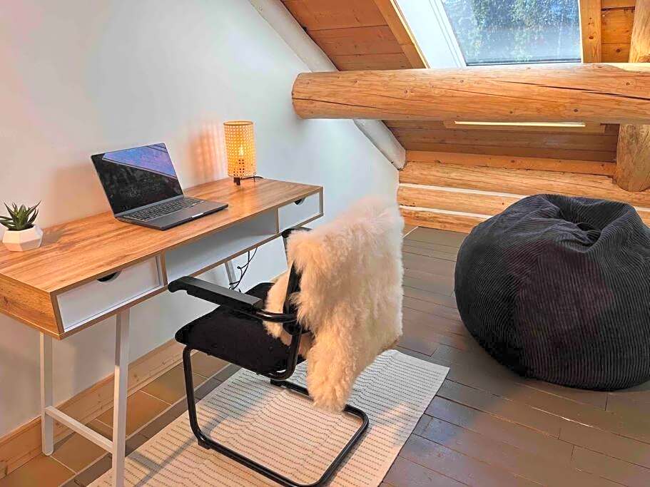 7 Acres Forest - Skiing Close - Privacy - Theatre