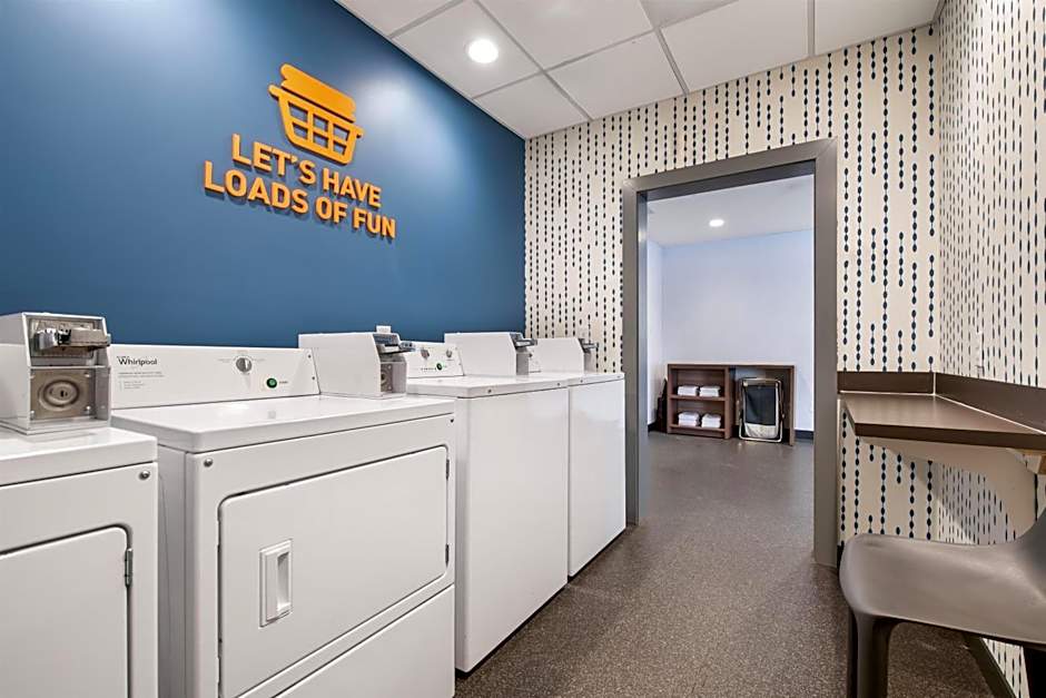 Home2 Suites By Hilton Pensacola I-10 At North Davis Hwy