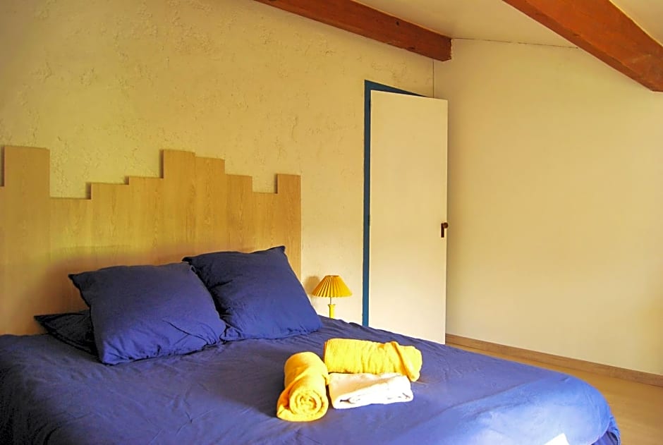 Logis de Chenac - Chambres et table d'hôtes