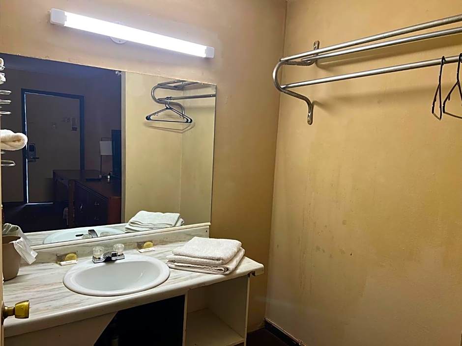 Lebanon Inn Motel
