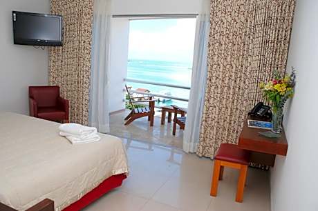 Deluxe Bay View with King bed