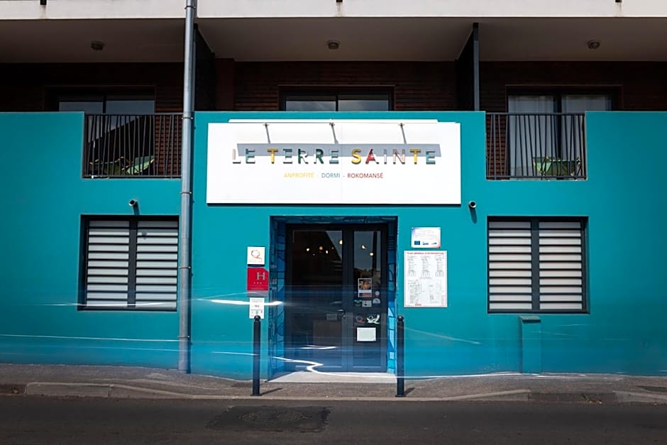 HÔTEL LE TERRE SAINTE
